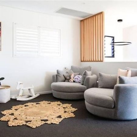 Beachside Buddina Luxury Family House 5 Bedrooms מראה חיצוני תמונה