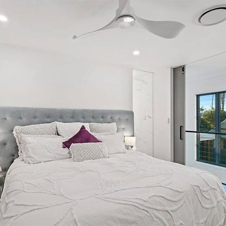 Beachside Buddina Luxury Family House 5 Bedrooms מראה חיצוני תמונה
