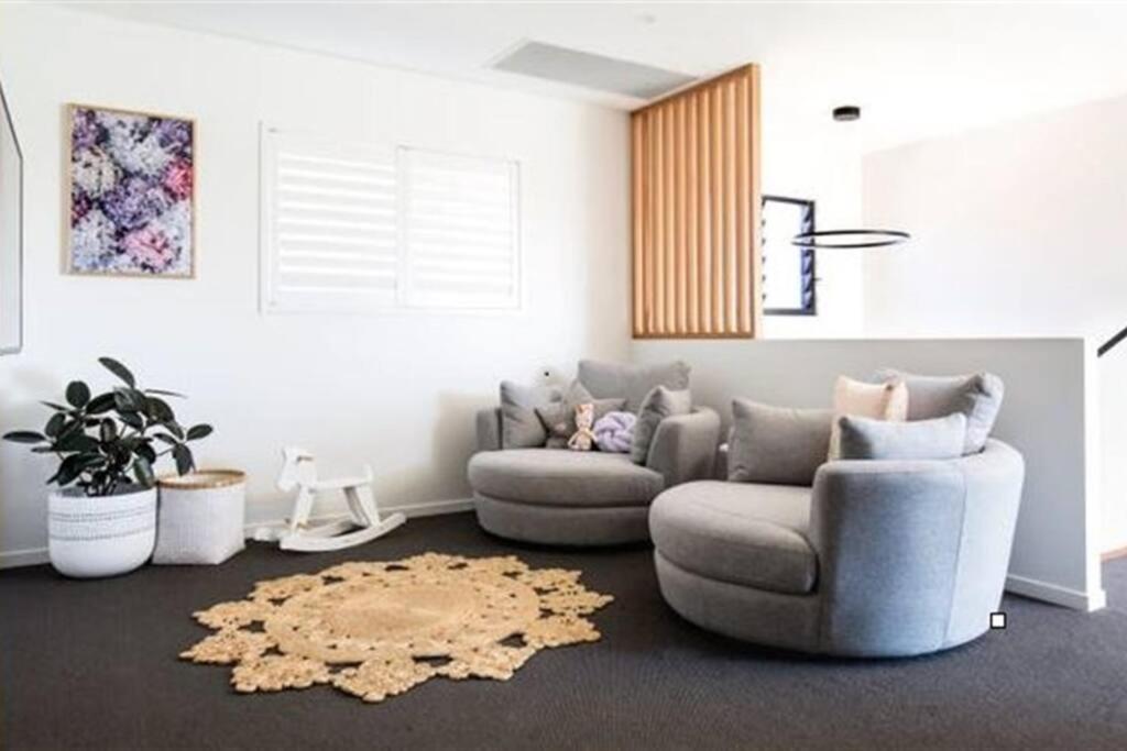 Beachside Buddina Luxury Family House 5 Bedrooms מראה חיצוני תמונה